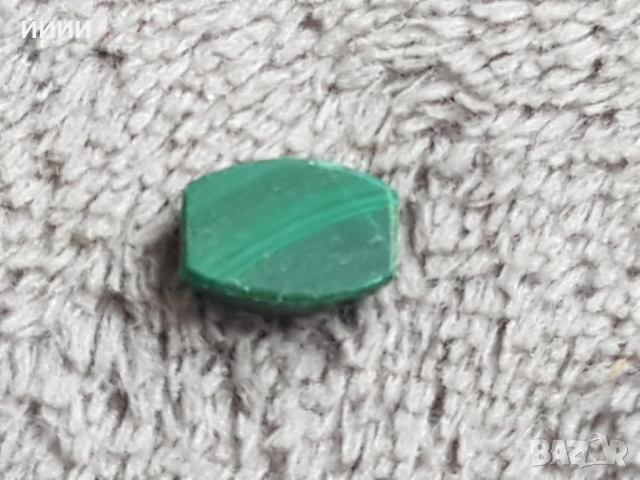 Камък хризопраз гема паун, снимка 2 - Антикварни и старинни предмети - 52363169