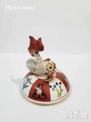 Буркан за бонбони или захарница от фин порцелан Herend  “Red Dynasty” с капак Koi fish., снимка 13 - Колекции - 53195981