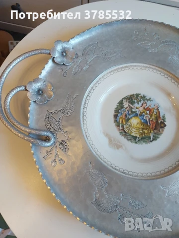 Поднос Limoges , снимка 2 - Антикварни и старинни предмети - 50679050