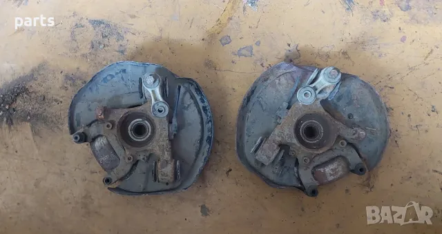 Предна Лява Главина VW Пасат 5 2бр. (1), снимка 2 - Части - 50248462