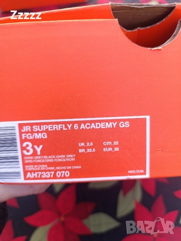 нови оригинални бутонки Найк , снимка 2 - Футбол - 52351591