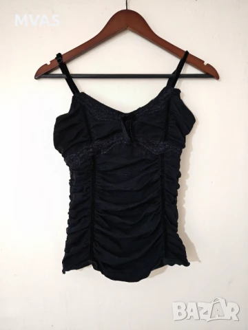 Нов дамски черен воален топ М размер