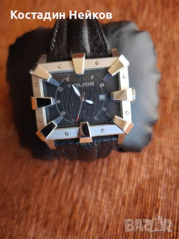 часовник Police