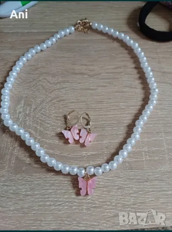 Комплект перлено колие и обеци 