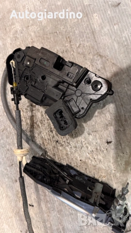 Брава за врата на VW Golf 7 2016 - B5A-5TB837015A/LH / 45310180 / 5N0837885H / 204916-24S / 5N083701, снимка 2 - Части - 53066239