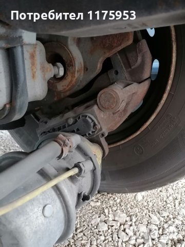 Два броя оси с  от хладилено полуремарке по 1000 лв. броя , снимка 4 - Ремаркета - 37874409