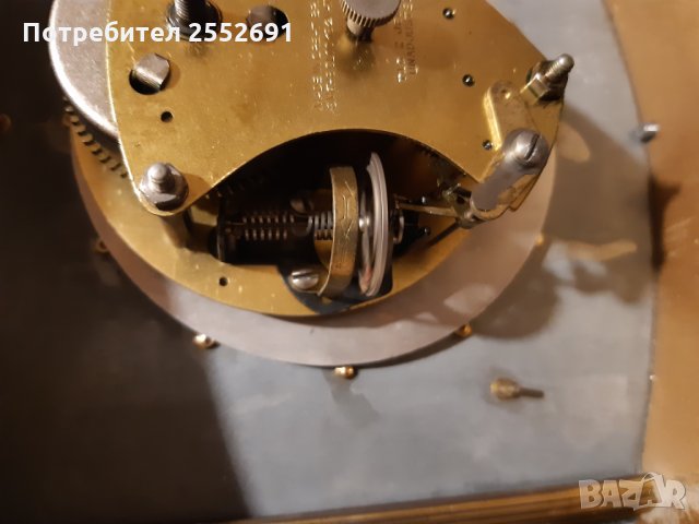 Часовник , снимка 6 - Антикварни и старинни предмети - 27868893