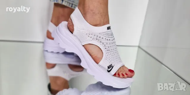Nike дамски бели сандали , снимка 2 - Сандали - 50394227