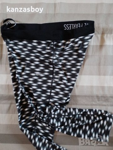 Nike Dri Fit Womens M Relay Printed Crop Runnin - страхотен дамски клин ХЛ КАТО НОВ, снимка 4 - Клинове - 43612019