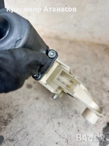 A2048200142. 0130822503 .Мотор за стъклоповдигач предни ляво за Мерцедес Ц-класа W204 , снимка 4 - Части - 49324977