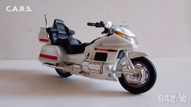 Мотори - Мащаб 1:18, снимка 4 - Колекции - 52292526