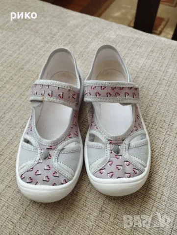 Пантофи , снимка 7 - Детски пантофи - 47642801