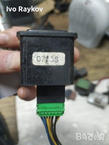 Бутон, копче управление странични огледала HONDA Accord , Civic, снимка 3 - Части - 53109381