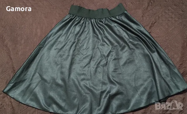 Черна пола с ластик 