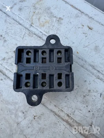 БЛОК С ПРЕДПАЗИТЕЛИ УАЗ / ГАЗ ПР10 НОВ , снимка 3 - Части - 49564359