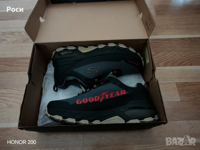 Маратонки SKECHERS MAX Protect-Fast Trackt 43н