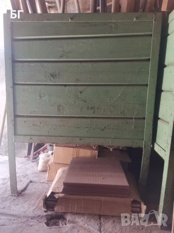 2 Броя-Гьоз съд за съхранение на фураж. Може лек Коментар.