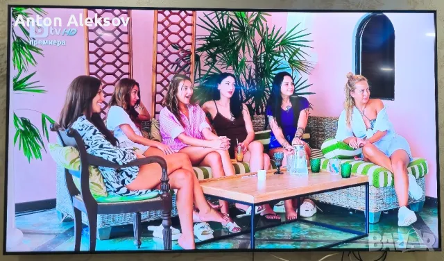 SAMSUNG CRYSTAL UHD AU8000 85