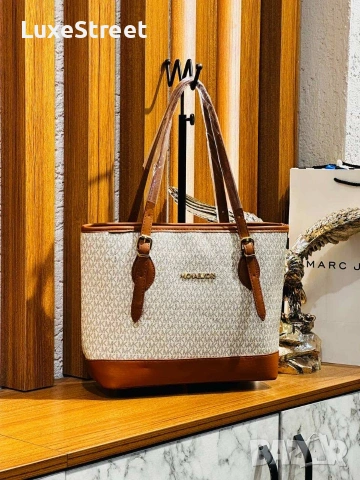 Louis VUITTON 🤍Дамски Чанти , снимка 16 - Чанти - 53469462