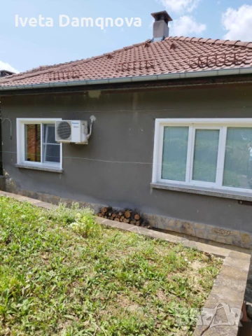 Къща с дворно място в Трявна , снимка 2 - Къщи - 50732897