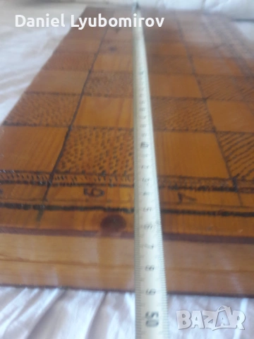 Дървена Табла 48*48см в много добро състояние, снимка 2 - Шах и табла - 53095858