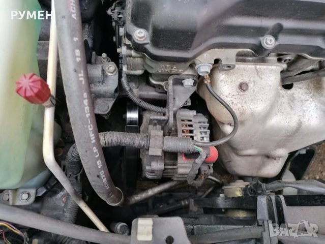 Nissan Almera 1.8i 16V, снимка 9 - Автомобили и джипове - 28984300