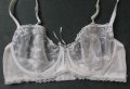 C&A Lingerie 80D луксозен бял сутиен с меки чашки с бродерии върху тюл, снимка 2