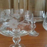 Стари кристални чаши с гравюра, снимка 4 - Антикварни и старинни предмети - 33350782