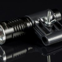 BL-Q911 - акумулаторен T6 LED прожектор със спусък за лов , снимка 2 - Оборудване и аксесоари за оръжия - 28585322