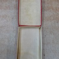 Кутия на "Юбилеен медал 25 години народна власт", снимка 2 - Други ценни предмети - 32748261