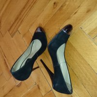 Обувки на "GiAnni" , снимка 2 - Дамски обувки на ток - 26415325