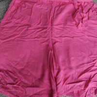 Нови къси дамски панталони LC Waikiki , снимка 1 - Къси панталони и бермуди - 40151822