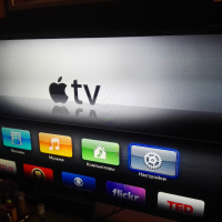 Apple tv 2, снимка 7 - Плейъри, домашно кино, прожектори - 36550027