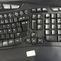 Клавиатура Logitech/счупен чип /, снимка 3 - Клавиатури и мишки - 26776582
