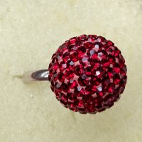 Сребърен пръстен проба 925 / червена топка с кристали "Swarovski" , снимка 2 - Пръстени - 26293568
