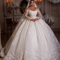 Сватбена рокля от 3 Д дантела в бяло, снимка 1 - Рокли - 40621763
