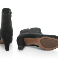 ПРОМО 🍊 CLARKS № 35½ & 36 🍊 Дамски черни боти от естествен велур CLARKS ARTISAN нови с кутия, снимка 7 - Дамски елегантни обувки - 26590226