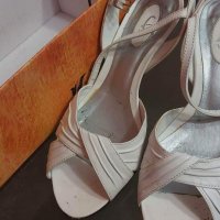Дамски обувки , снимка 3 - Дамски обувки на ток - 38874392