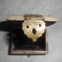 кутийка за бижута кокал, снимка 3 - Антикварни и старинни предмети - 34715945