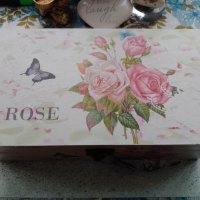 дървена ретро кутия с рози от Италия, снимка 2 - Декорация за дома - 40840224