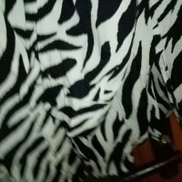 риза с тигров принт в черно и бяло, снимка 5 - Ризи - 36770625