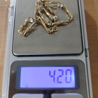 Златна гривна 9кр(375)с естествени циркони, снимка 1 - Гривни - 43231368