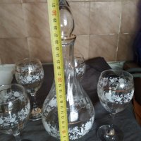 стъклен сервиз-гарафа с 4 чаши, снимка 2 - Сервизи - 36757935