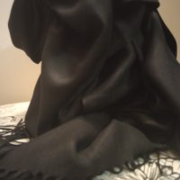 Черен дамски шал Фин Кашмир, снимка 2 - Шалове - 38409840