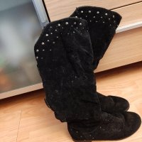 Дамски чизми ватирани, снимка 1 - Дамски ботуши - 43324577