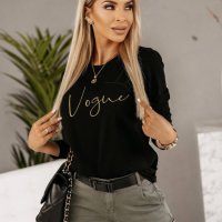 Ежедневна блуза с бродирана надпис Vogue, цвят черен, снимка 1 - Блузи с дълъг ръкав и пуловери - 43366003