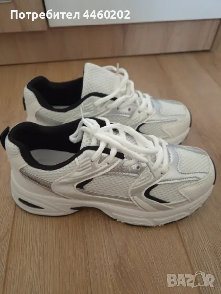 Бели маратонки, снимка 1