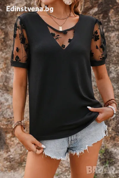 Дамска блуза в черно с детайли от флорален тюл, снимка 1