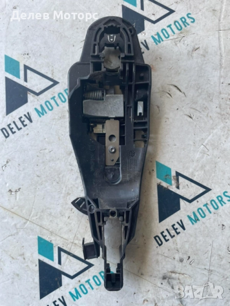 Основа за предна дясна външна дръжка GE0016532 от Peugeot 5008, 1.6 BlueHDI, automatic, 120 ph., снимка 1