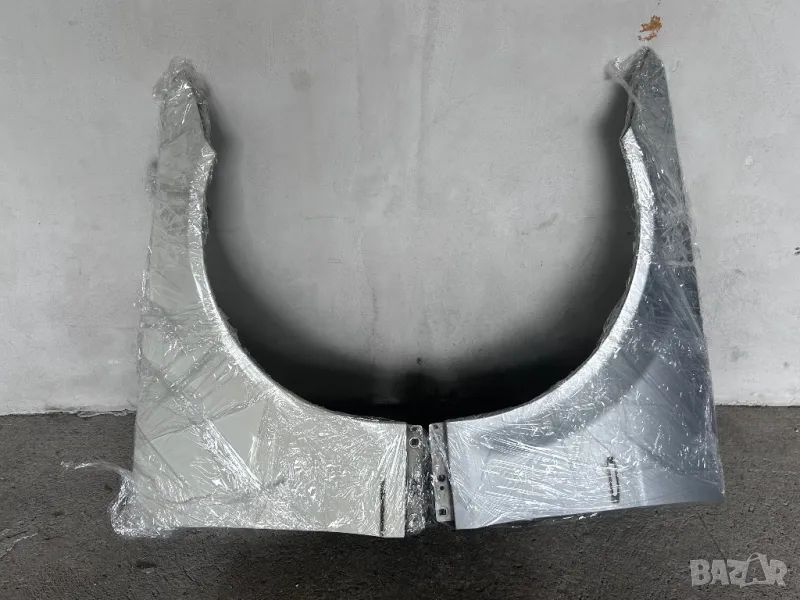 преден калник ляв сив десен бял мерцедес ц класа w204 c class 2007-2014, снимка 1